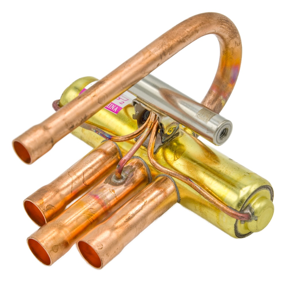 SHF(L)-7H-34U-52 4-way valve 2.9m3/h, 3/8"-1/2" S10180952602